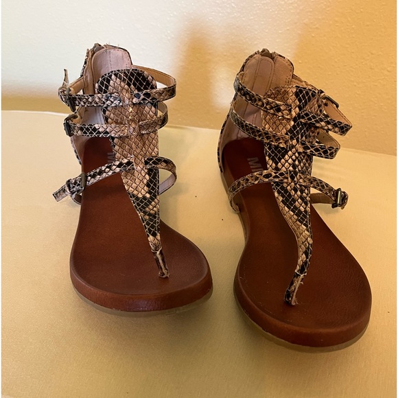 Mia Reptile Gladiator Style Sandals - Picture 2 of 5